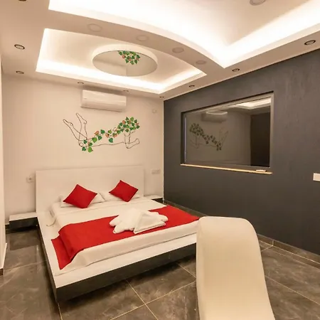Yesilkoy 2 Bedroom 6022 Вилла