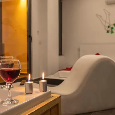 Yesilkoy 2 Bedroom 6022 Вилла