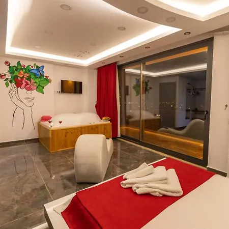 Вилла Yesilkoy 2 Bedroom 6022