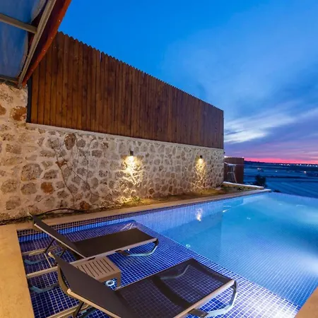 Yesilkoy 2 Bedroom 6022 *