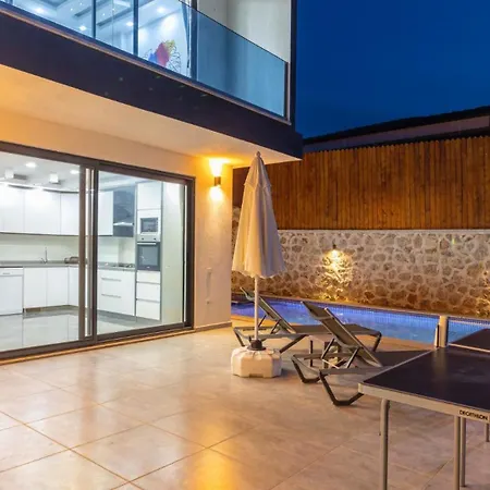 Yesilkoy 2 Bedroom 6022 Вилла